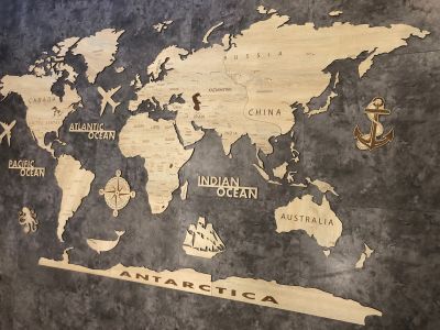 Dřevěná nástěnná mapa Světa  - vícedílná skládačka