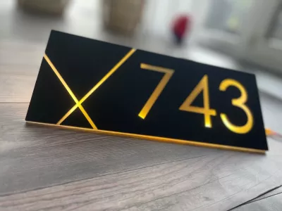 Číslo popisné Light - Kombinace s průsvitným plexisklem Home Deco