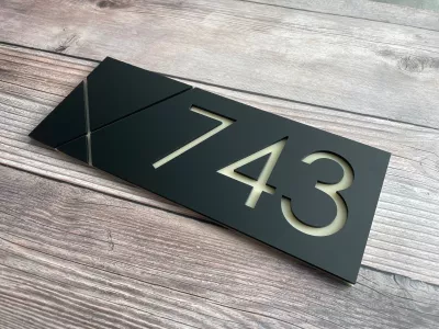 Číslo popisné Light - Kombinace s průsvitným plexisklem Home Deco
