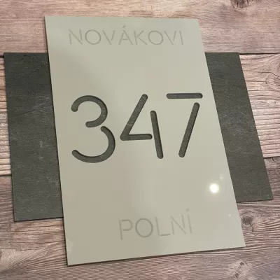 Moderní číslo popisné Cross na dům, plot nebo vchod Home Deco