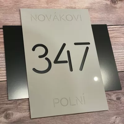 Moderní číslo popisné Cross na dům, plot nebo vchod Home Deco