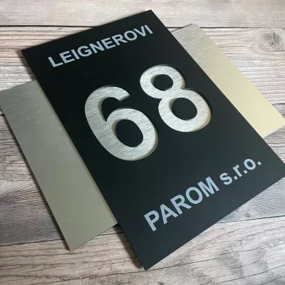 Moderní číslo popisné Cross na dům, plot nebo vchod Home Deco