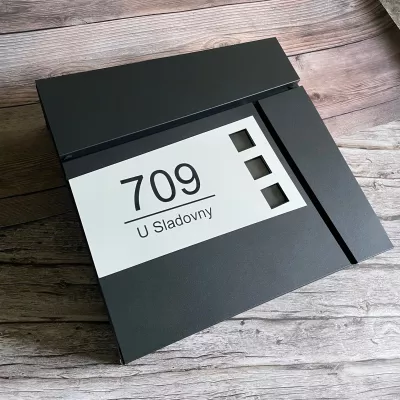 Poštovní schránka s vlastním jménem a číslem Typ1 – antracitová